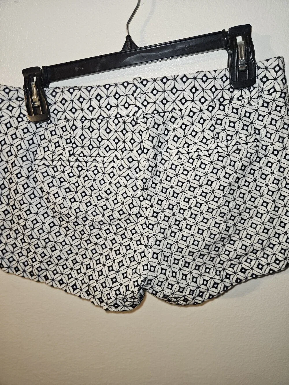 J Crew Womans Shorts Size 6